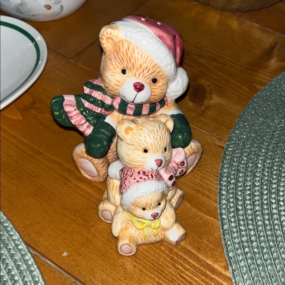 Vintage Hand Painted Teddy Bear Family Ceramic Salt and Pepper Shakers